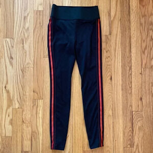Koral athletic yoga leggings sz S black w/‎ red stripe great pre owned condition